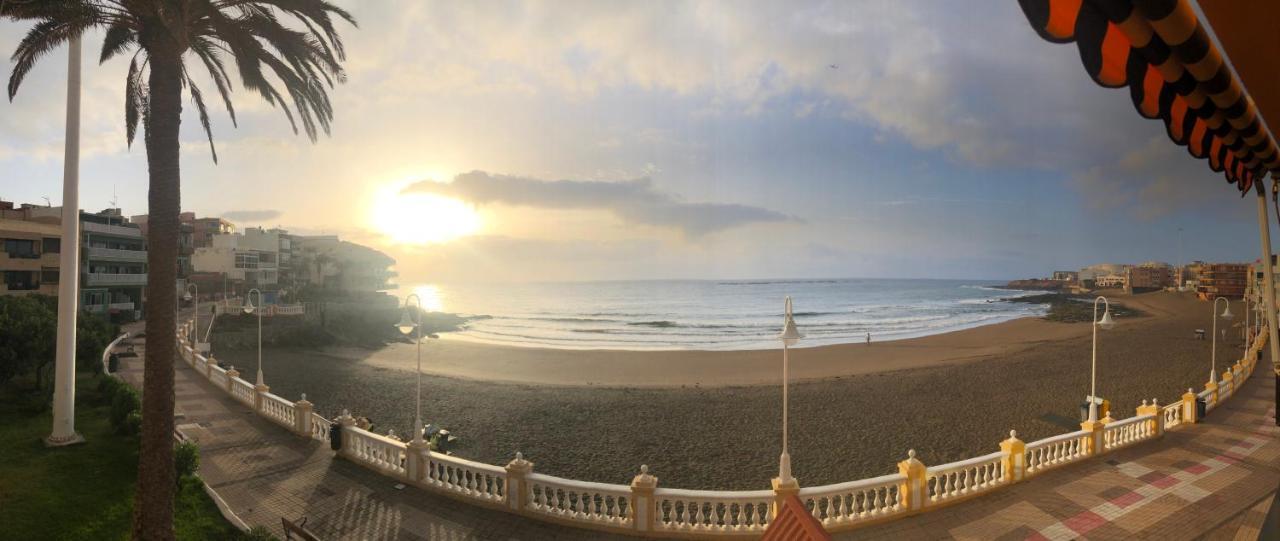 Espectacular En Primera Linea De La Playa Telde Esterno foto